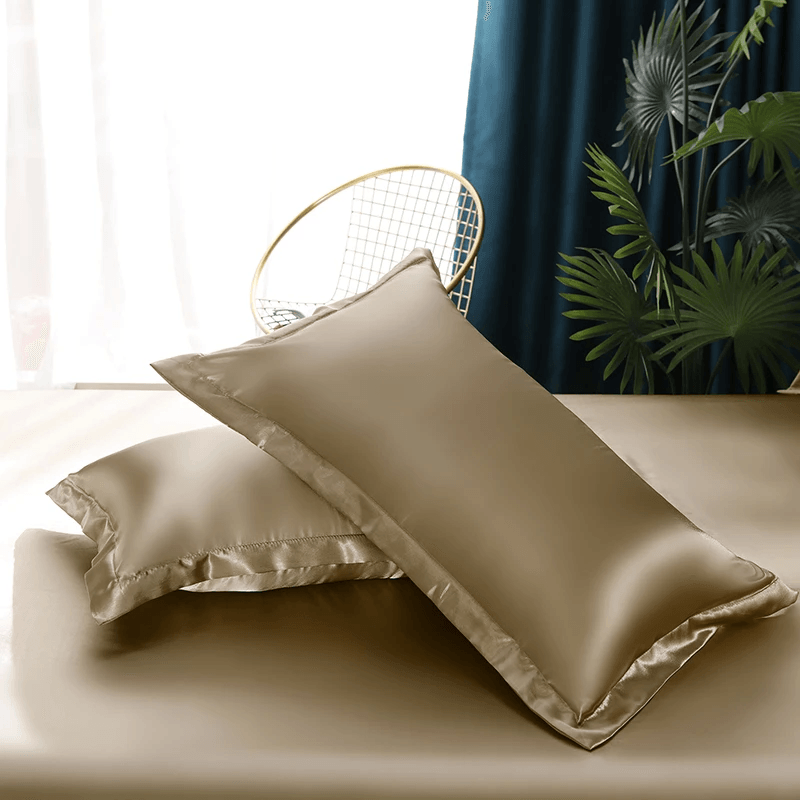 Conjunto  de Cama de Cetim ConfortPlus | 4 Peças Linha Premium